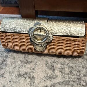 Kate Spade straw and gold clutch